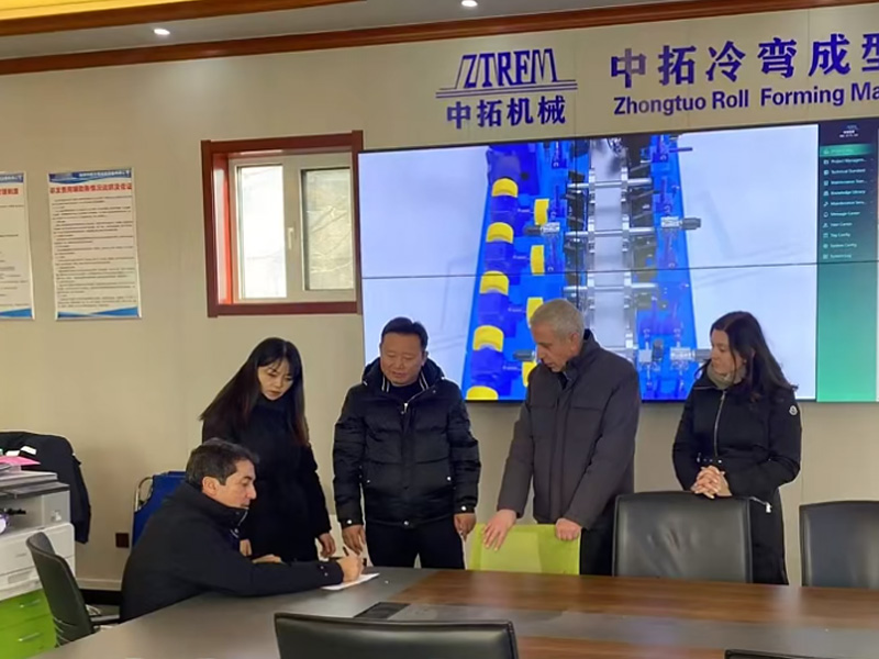 2025中拓冷彎開年大捷！新年新征程中拓冷彎門框機敲開西班牙市場大門